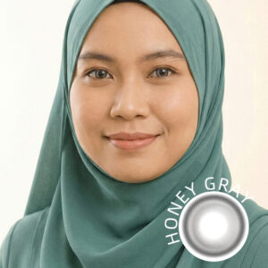 Model wearing Honey Gray Contact Lenses with natural gray lock edge